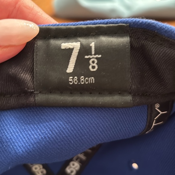 Knicks custom fit baseball cap - Picture 8 of 8